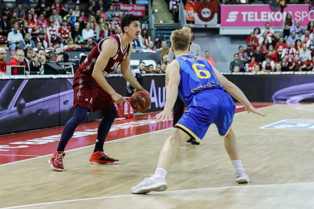 00万欧元 00万欧元