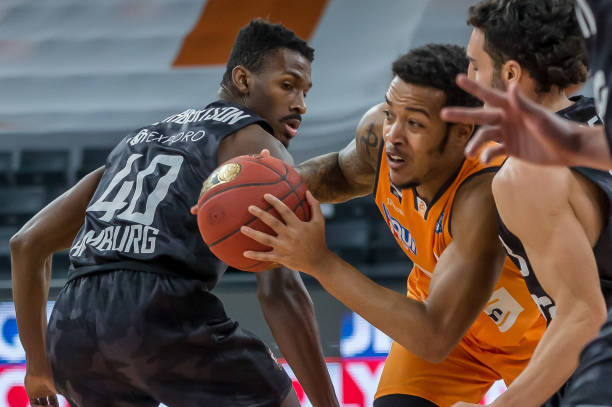 国乒的两连 国乒的两连